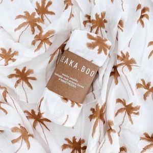 Seaka Boo Palm Muslim Swaddle